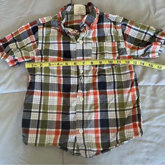 Lot of 3 Boy’s Button-Up Shirts- 1 Baby Gap, 1 Old Navy, 1 Crazy 8 in Size 4T - Picture 8 of 14